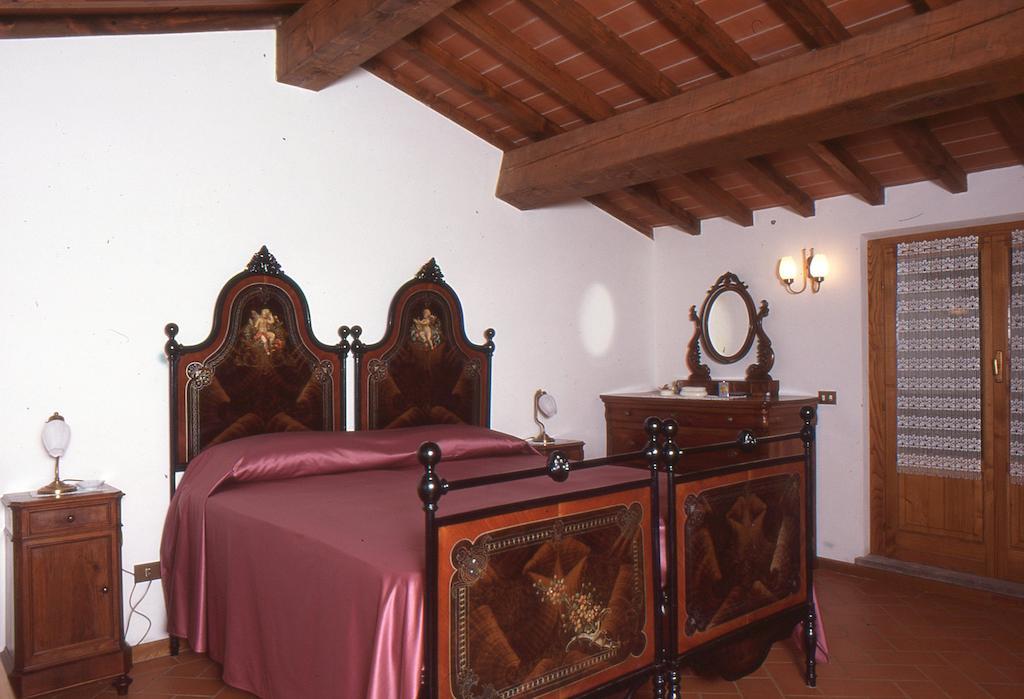 Fattoria Di Belvedere Поппи Экстерьер фото
