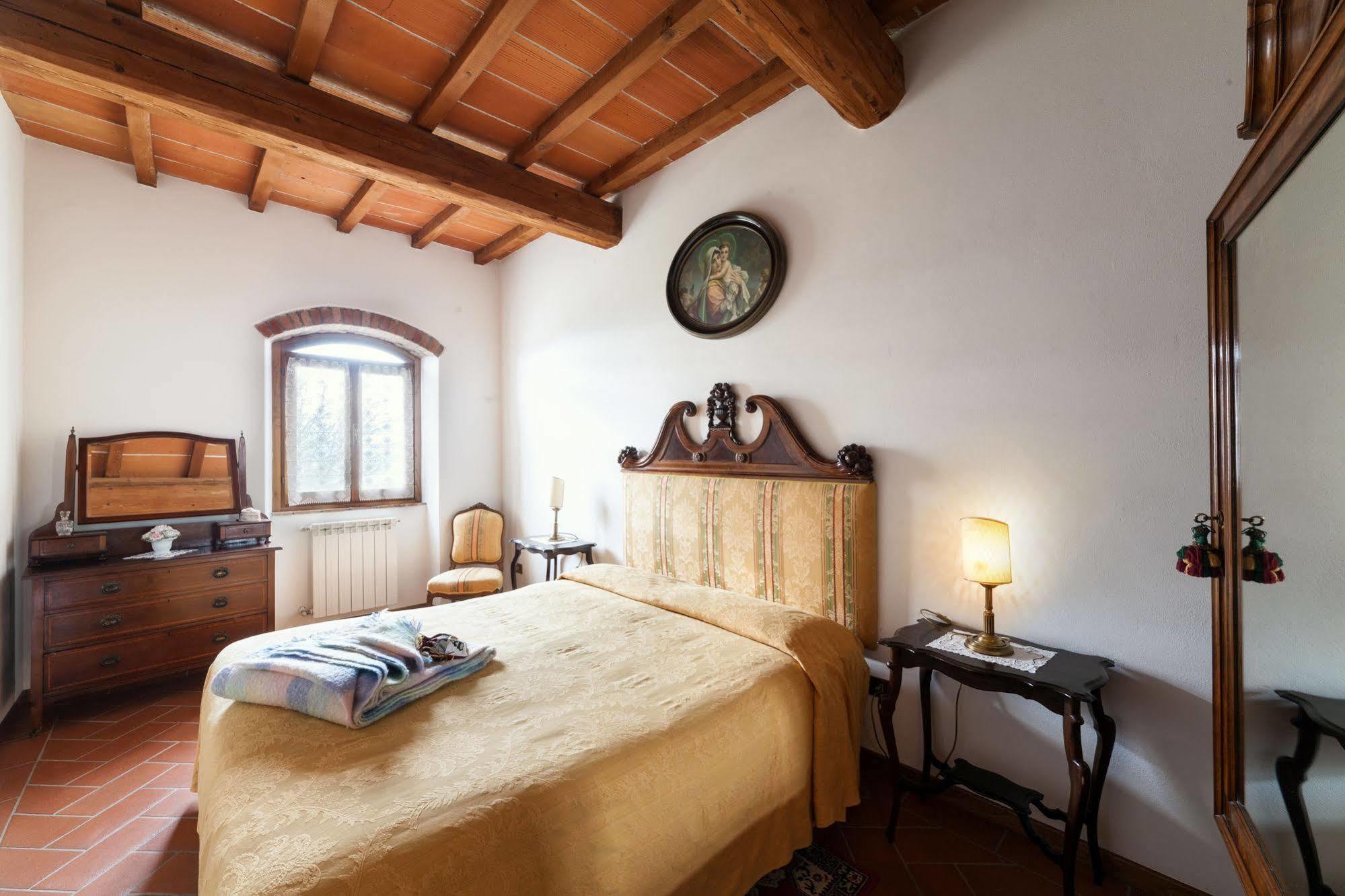 Fattoria Di Belvedere Поппи Экстерьер фото